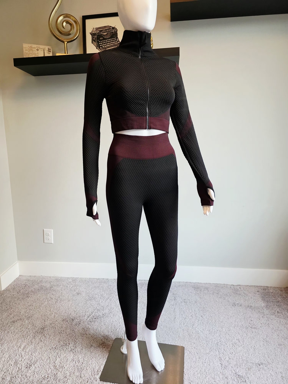 3-Pc High-Waist Seamless Leggings & Zip Crop Jacket Set - Black & Burgundy